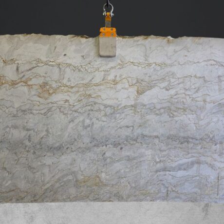 Calacata Gold quartizte-slabs2PU_lnk1