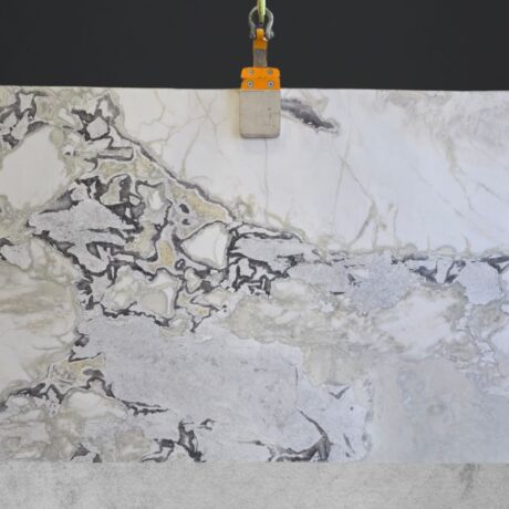 DoverWhite-slabs2PU_lnk1