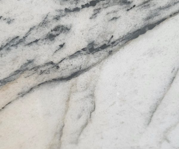 U_lnk3WHITE-TIFFANY-slabs2P